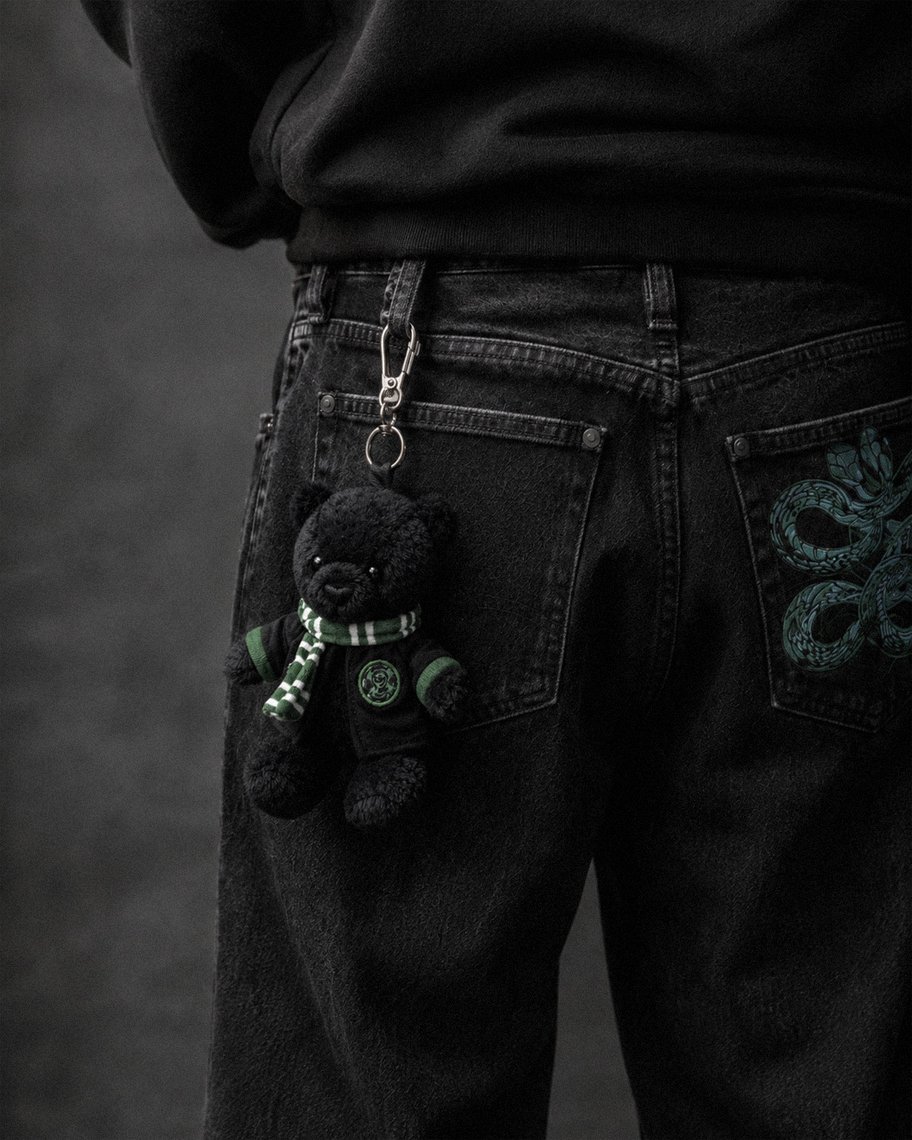 06 keychain